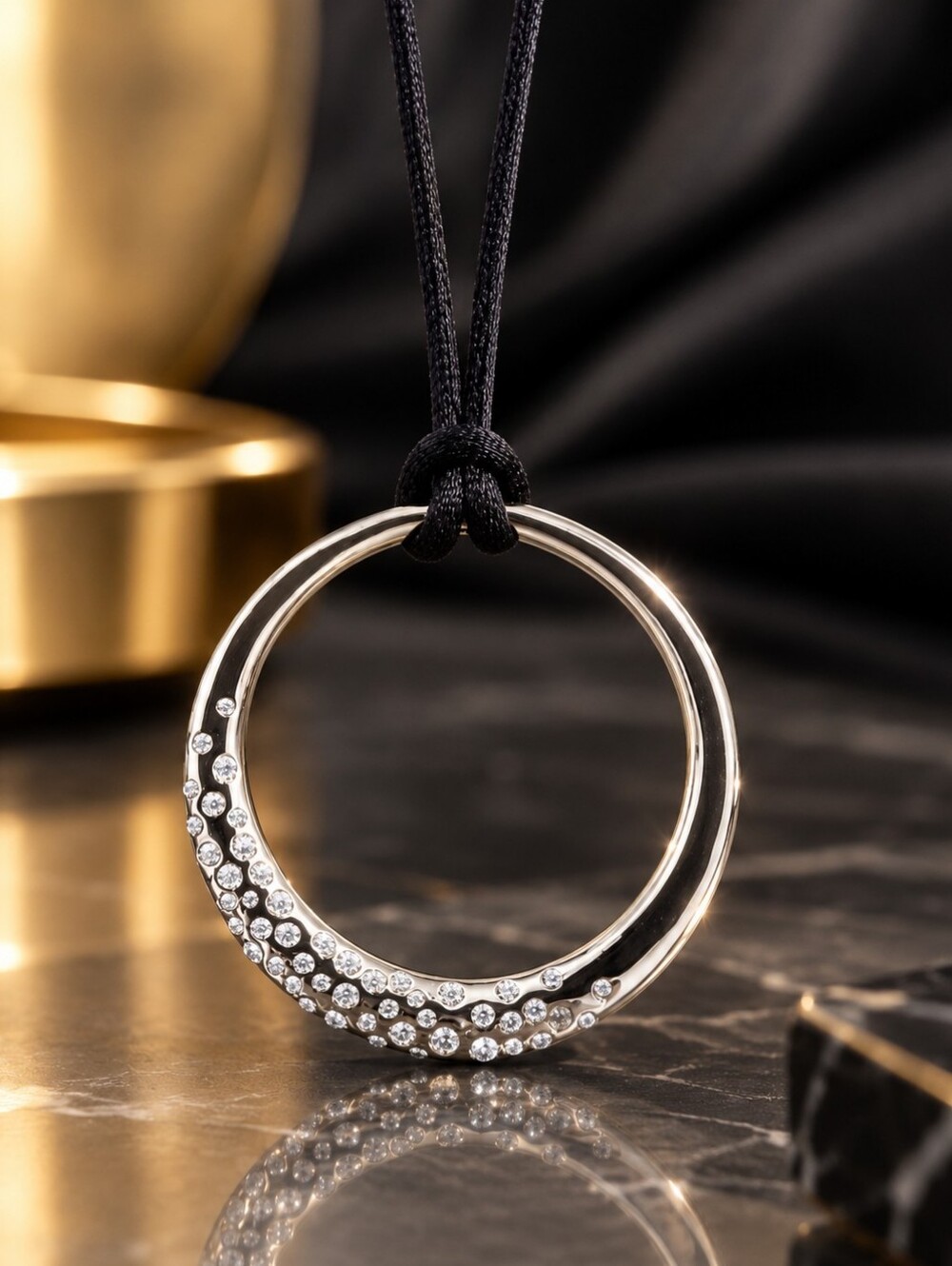 Y2K Vintage Swarovski Crystal Pavé Circle Ambiance 36" Pendant Necklace Silver